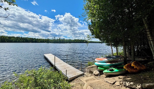 Private Waterfront SPA Perfect Sunsets Clean Lake