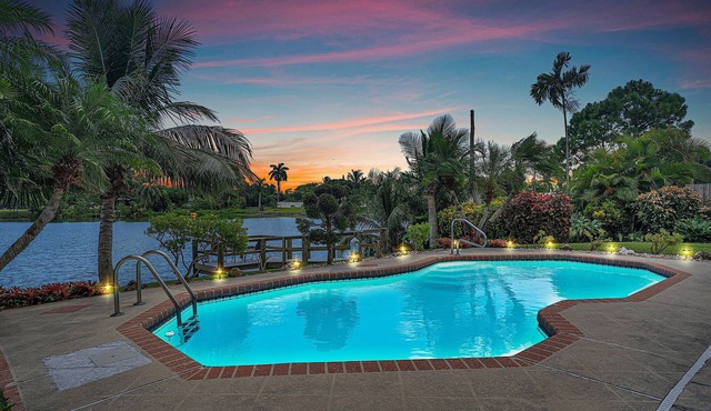 Private Waterfront Home, Family Friendly, Heated Saltwater Pool, Close to beach.