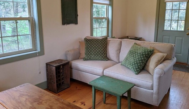 Private West Chester Cottage close to Longwood