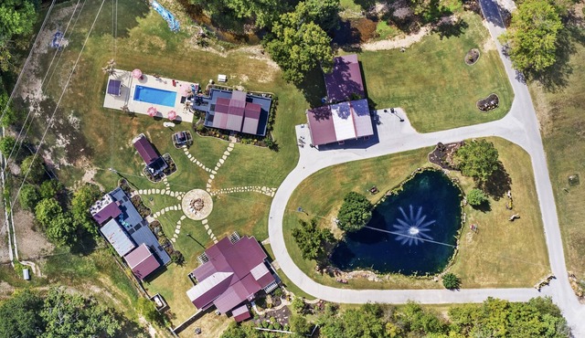 Private Wildcat Creek Getaway W/ Pool & Hot Tub on 6 Acres
