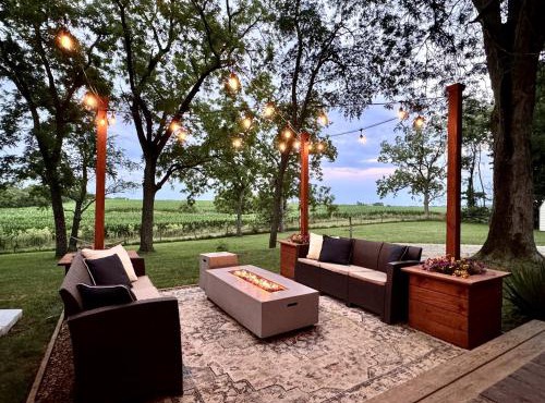 Private Wooded Escape Hot Tub Quiet Seclusion Fire Pit Games