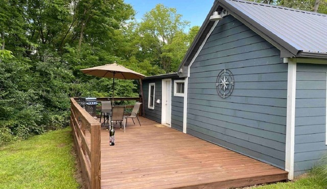 Private Woodsy Cabin close to River and Keosauqua