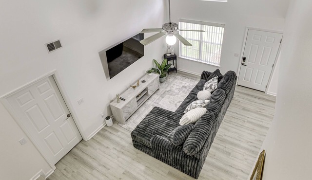 Private Yard + Deck: Tallahassee Towhome!