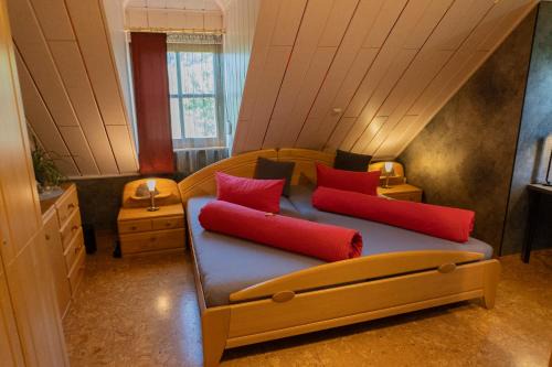 Privatzimmer mit Gemeinschaftsbad - Zur Fliegerbank in der Rhön in Burkardroth