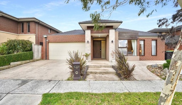 Prized Keysborough 5 bedroom Family Home*