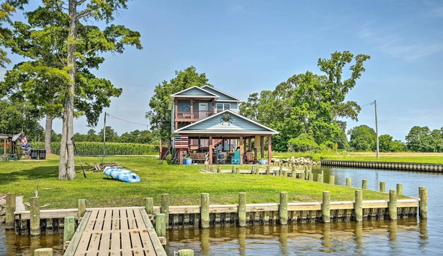 Prized Riverfront Condo w/ Fishing On-Site!
