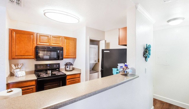 Pro Stays: Midterm Housing - Comfort and Easenn
