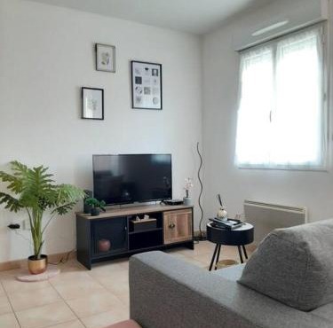 Proche aéroport à pied, Le Rêve Rose.