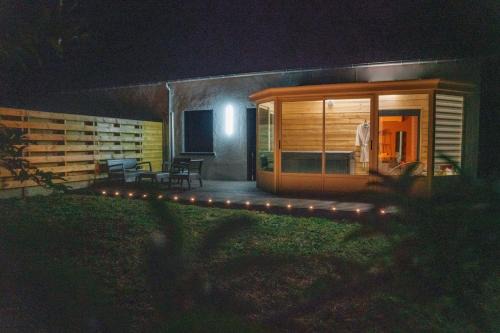 Proche de Rennes, La luxueuse Suite Joséphine, jacuzzi privatif et bien être