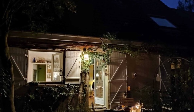 Proche des Jeux Olympiques, Cette Grande Maison et son Jardin Vous Charmeront