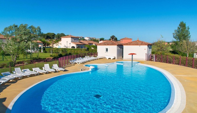 Proche du Canal ! Villa spacieuse + 2 Piscines