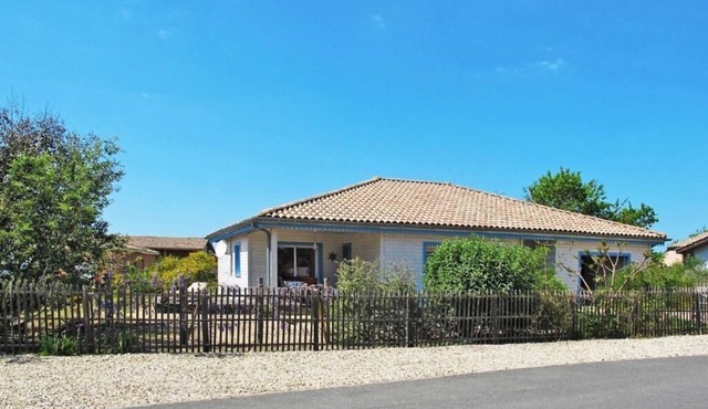 PROCHE OCEAN SURF PISCINE MEDOC