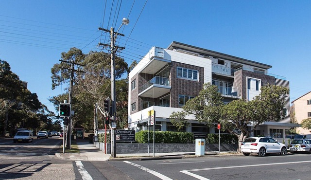 Professional living minutes from the city