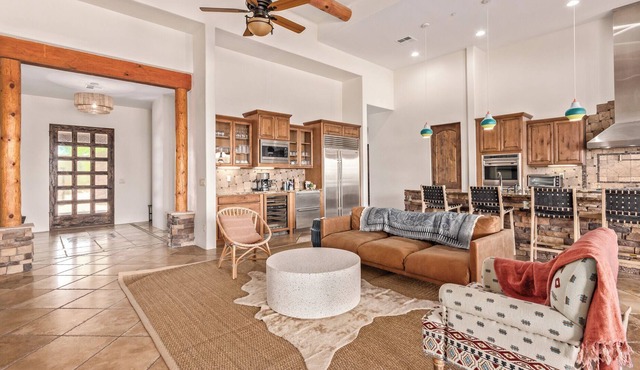 Professionally-designed, newly-renovated 5BR Scottsdale desert luxury home | The Sonoran by Boutiq