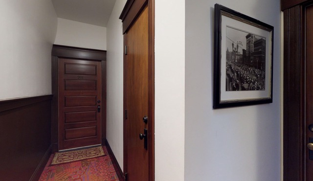 PROMO 15% WEEKLY/45% MONTHLY DISCOUNTnTacoma's Theater Dist. High-End Condos.