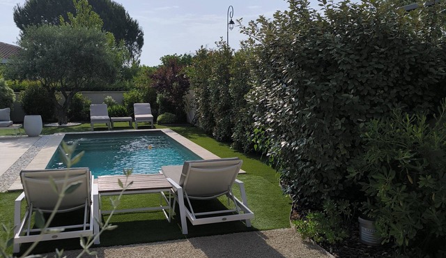 PROMO REDUCTION 13% stay 14 days contemporary villa with pool