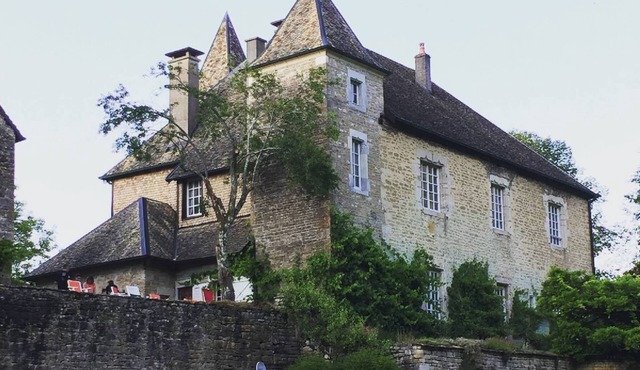 PROMOTION - Luxury 16th century Chateau - private river - 25 pax