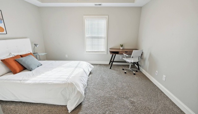 Properties by Preston I 2Bd/2bth Townhome