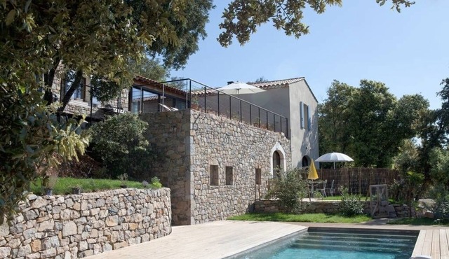 property 15 pers stone lime wood salt pool, exceptional view