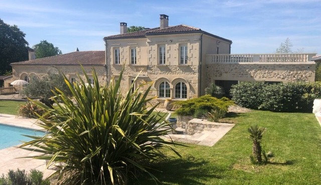 PROPERTY IN THE HEART OF VINES