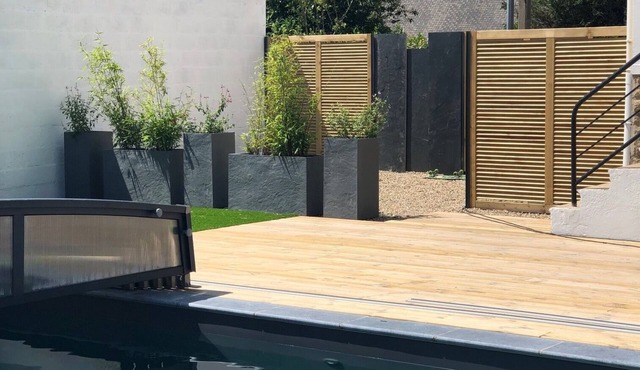 Property with 3 independent housing with heated pool