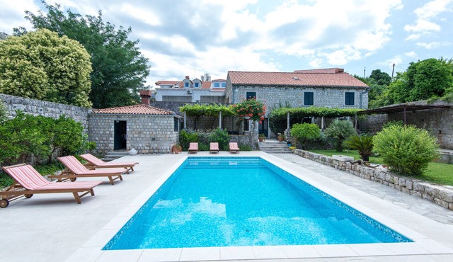 Property with a swimming pool, rare find within walking distance to Old Town