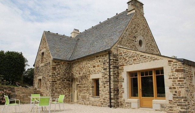 Propriété de Campagne Typique Bretonne Rénovée, Proche de Sentiers de Randonnées