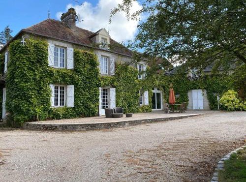 Propriété à 3 mins du Château du Haras du Pin