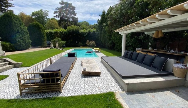 Propriété Avec Piscine à 12 min de Paris