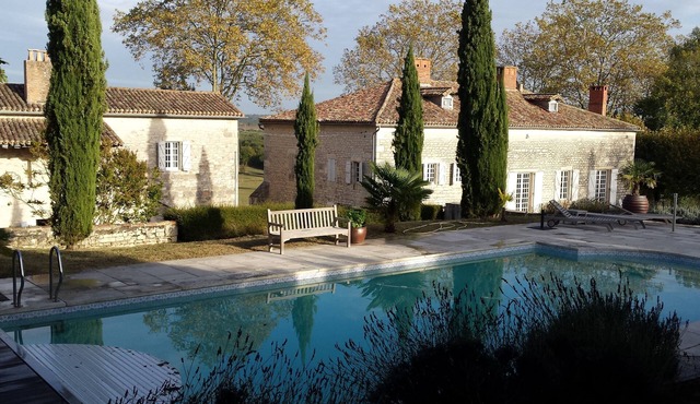 Propriété Composée de Deux Maisons, Près Cahors. Piscine, Pool House et Tennis