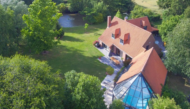 Propriété de Charme Tout Confort Avec Piscine Intérieure; Jacuzzi