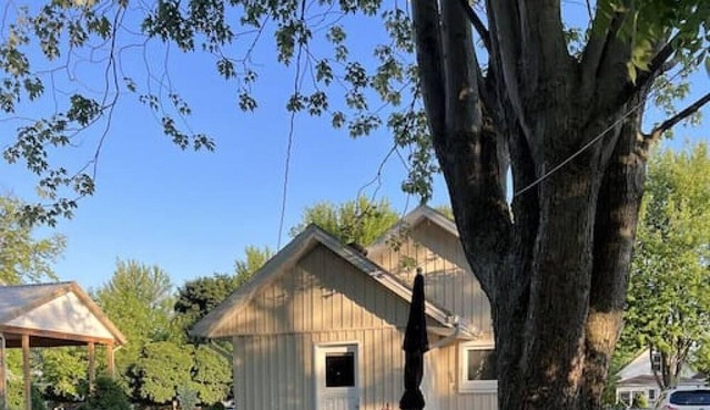 Prospect Place · Cozy Cottage in Kingsville · Walkable to everything