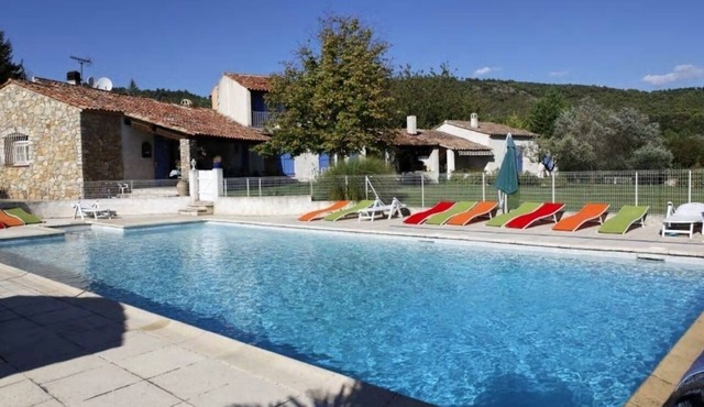 Provençal farmhouse "Les Rosiers"