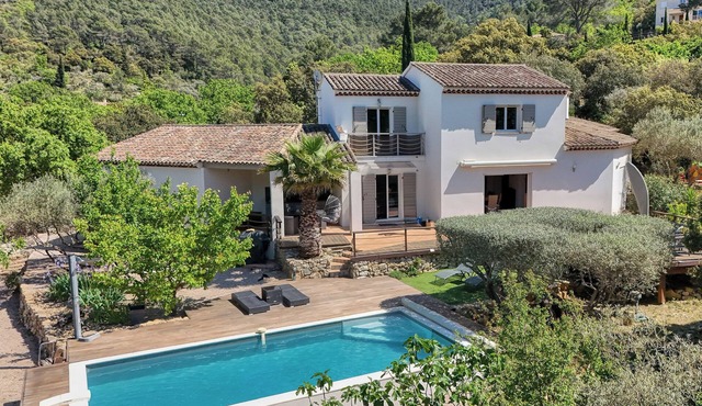 Provençal villa surrounded by nature | Swimming pool | Air conditioning