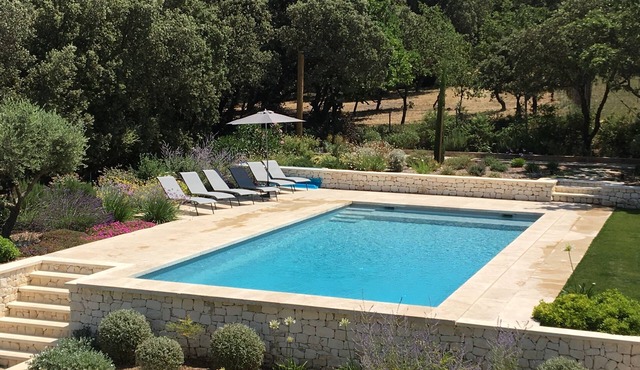 Provencal cottage with pool for 4 people, 2 steps from Saint-Rémy-de-Provence