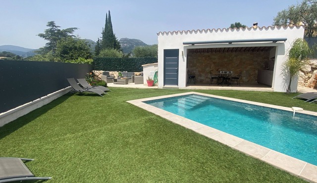 Provencal detached villa