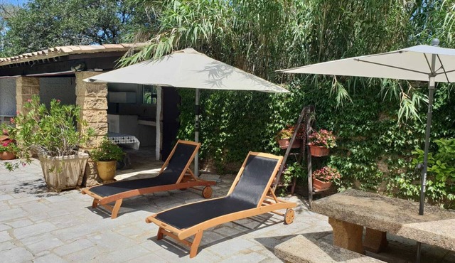 Provencal farmhouse near the Pont Du Gard