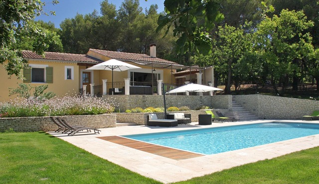 Provencal villa in Isle sur la Sorgue