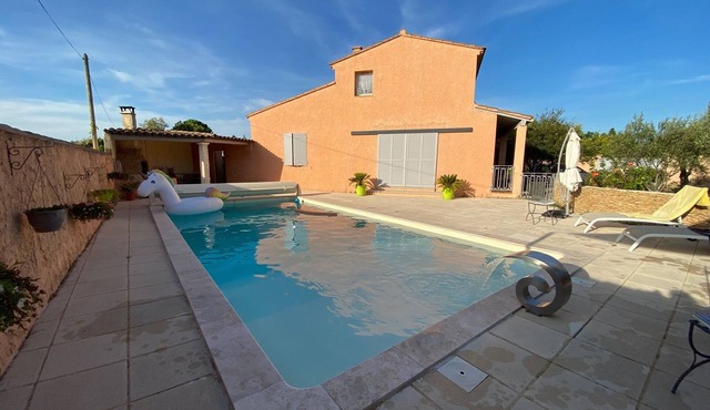 Provencal house with pool