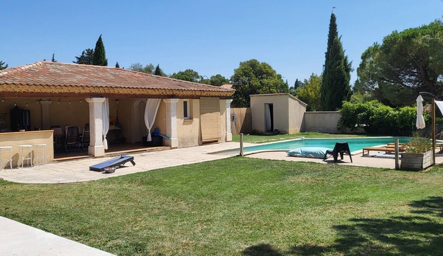 Provencal House with Pool & Pool House