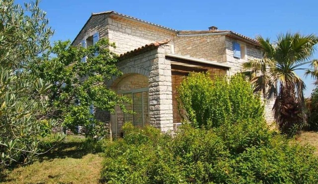 Provençal House, 8 per. with swimming pool near the gorges of Ardeche