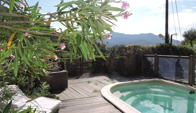 Provencal house in the heart of the hills