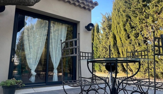 Provencal house near the lake