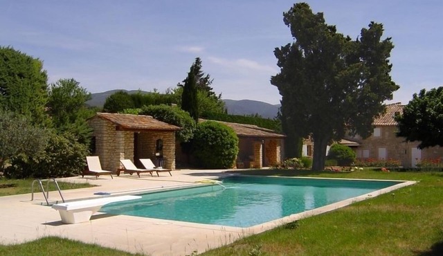 Provencal Luxury Village Bergerie with Pool - 1.5kms Lourmarin