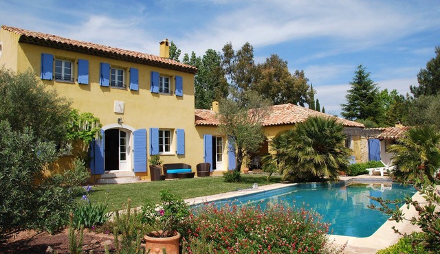 Provencal Mas absolute quietness, nice facilities