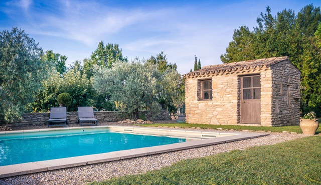 Provençal Mas of 200m2, air-conditioned with swimming pool classified 4 * Nice