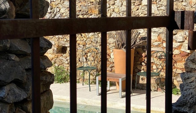 PROVENCAL MAS WITH SWIMMING POOL IN A VILLAGE IN THE ARRIERE PAYS VAROIS