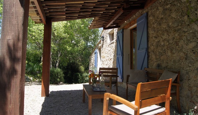 Provencal Mazet in the heart of vineyards & hills - exceptional view-Nyons -10P