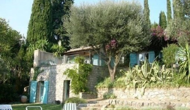 Provencal villa, landscaped garden, private pool, great view