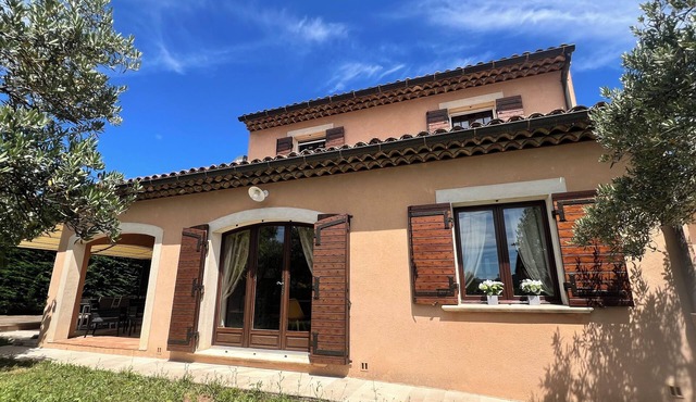 PROVENCAL VILLA IN SALERNES